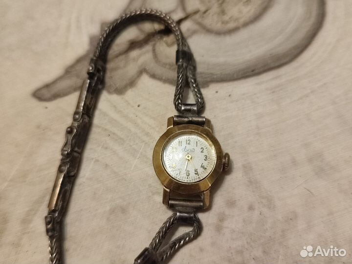 Часы женские Луч позолоченные