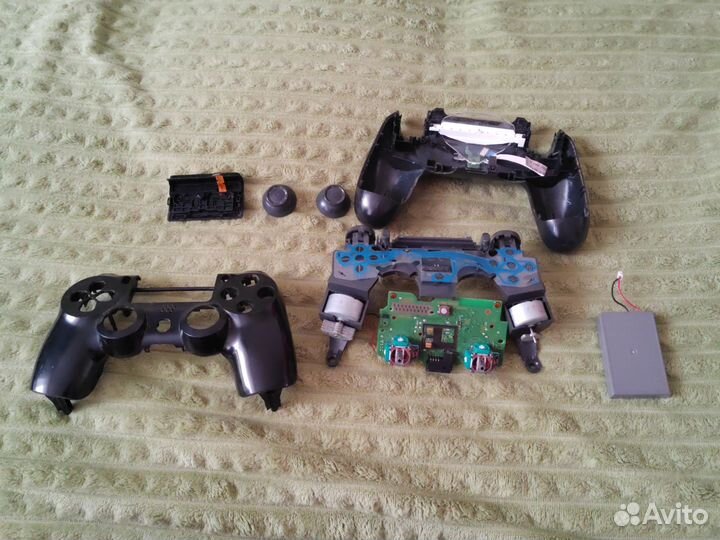 Запчасти от джостика Ps4