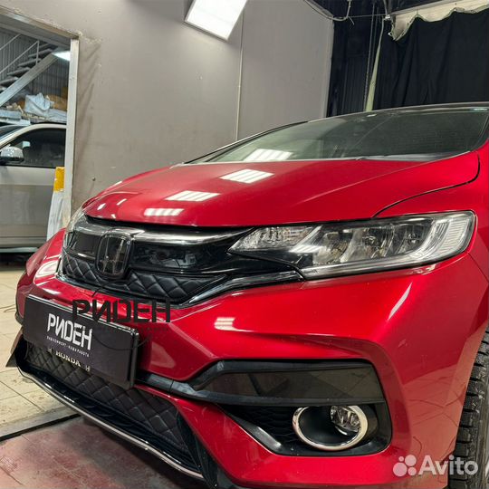 Утеплитель радиатора для Honda Fit 2013-2020