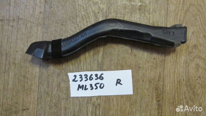 Дефлектор боковой вверху справа (в торпедо)