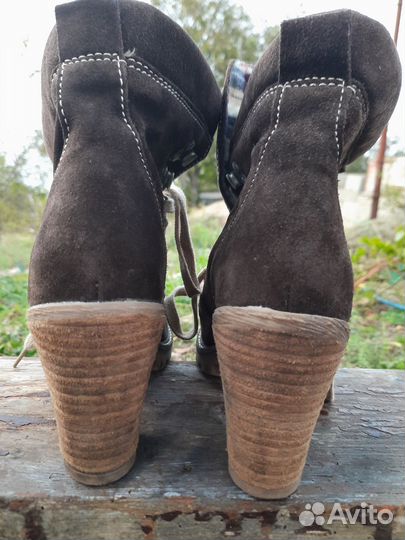 Сапожки-Ботильоны новые 39 размер