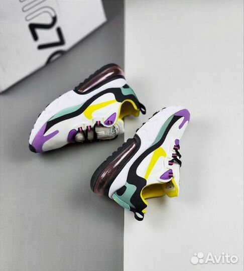 Женские Nike Air 270 React новые