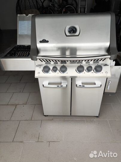 Газовый гриль Napoleon