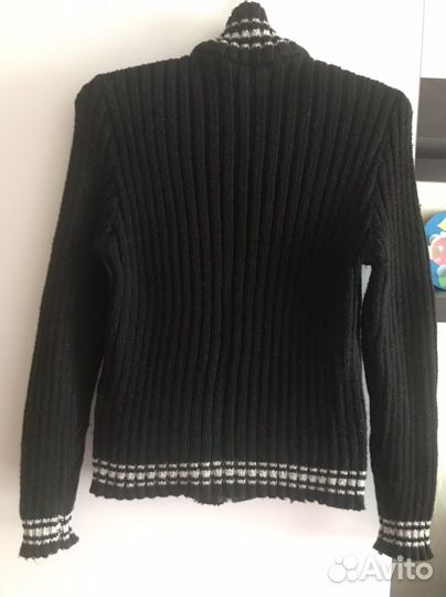 Кофта вязаная