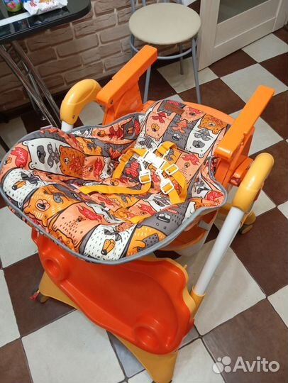 Стульчик для кормления