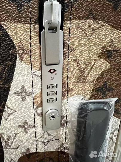 Чемодан Louis Vuitton Premium