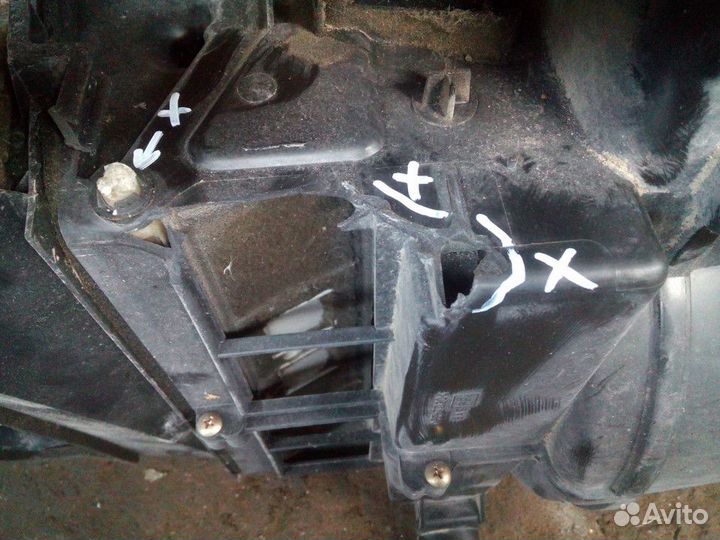 Корпус печки Mitsubishi Lancer 9 2003-2008 2003-2008