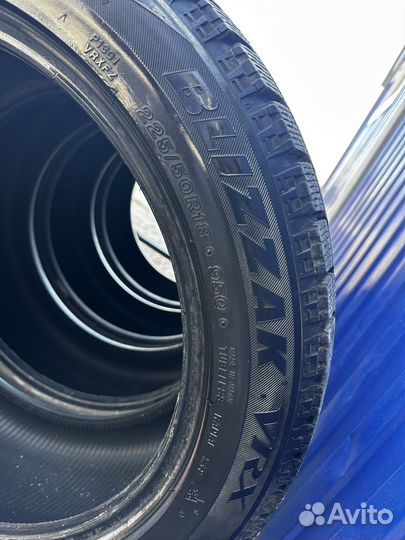 Bridgestone Blizzak VRX 225/50 R18 95Q