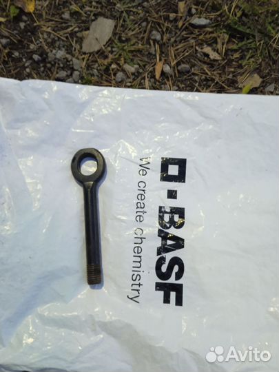 Буксировочный крюк