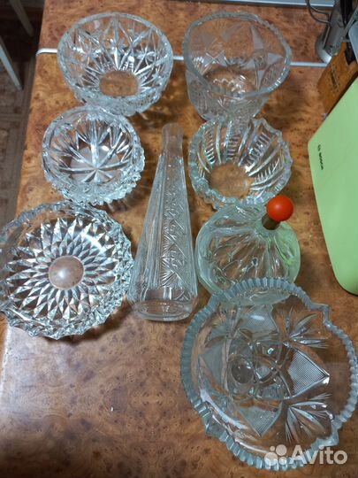 Хрусталь: салатницы, ваза, графин