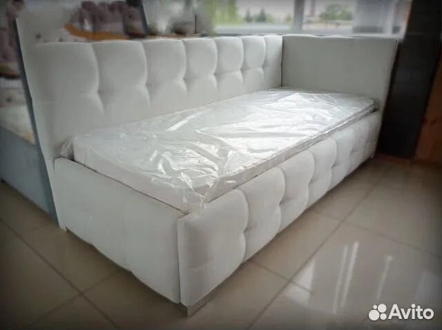 Детская мягкая кровать Велюр