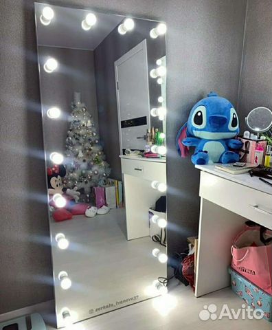 Безрамочное гримерное зеркало