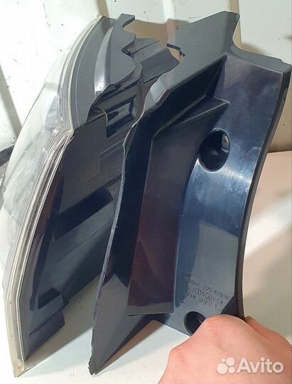 Фонарь задний левый Mitsubishi Outlander XL