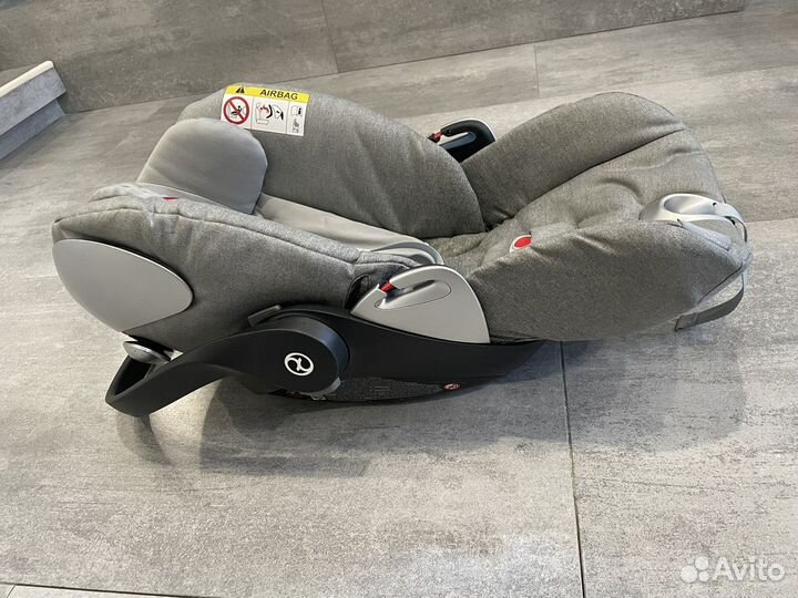 Автокресло Cybex Cloud Q Koi + isofix