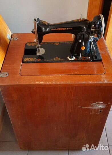 Швейная машинка