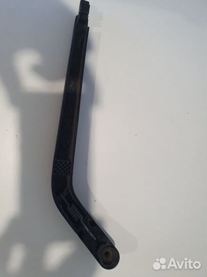 Дворник 5-й двери toyota spacio