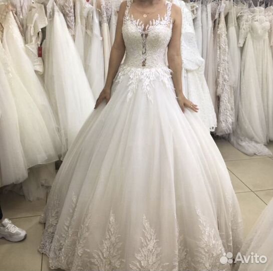 Свадебное платье 42-44 бу