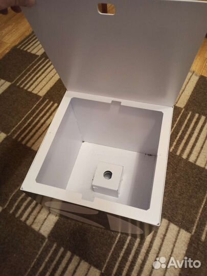 Металлический куб