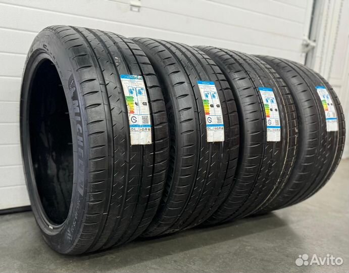 Michelin Pilot Sport 4 S 285/40 R23 111Y