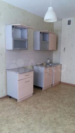 3-к. квартира, 85 м², 1/15 эт.