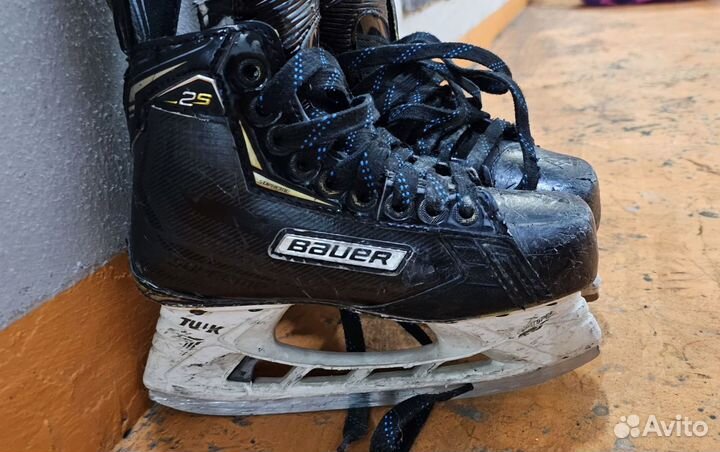 Хоккейные коньки bauer supreme