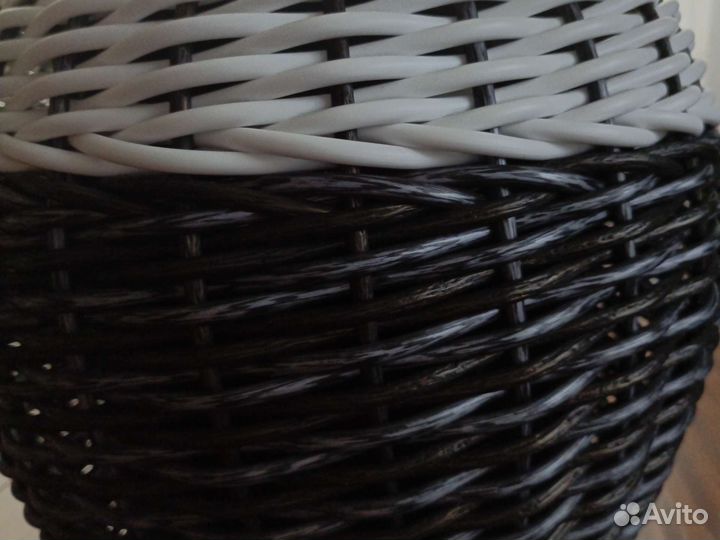 Горшок для цветов из ротанга