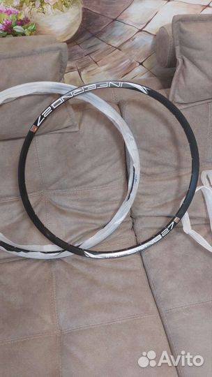 Обода Sunringle Helix белые и хром: 27,5