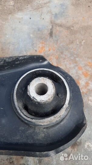 Рычаги подвески передний правый