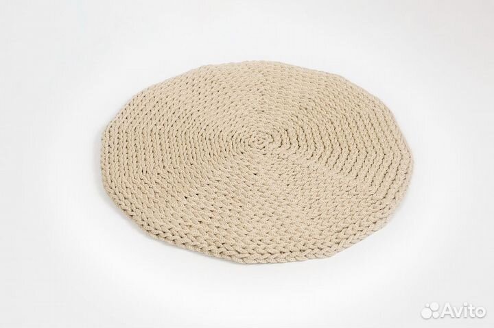 Интерьерная сервировочная салфетка ручной работы