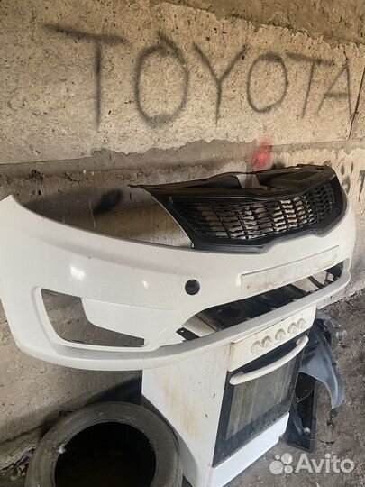 Передний бампер kia rio 3 белый