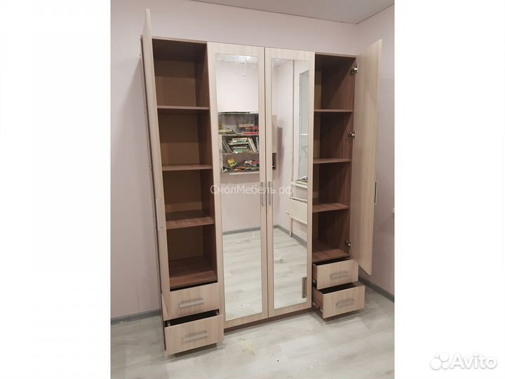 Шкаф четырёхстворчатый