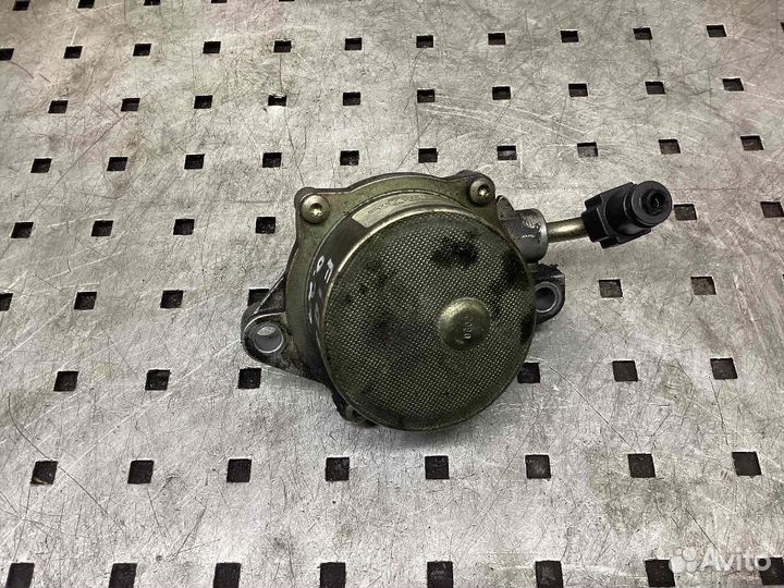 Насос вакуумный Ford Fiesta