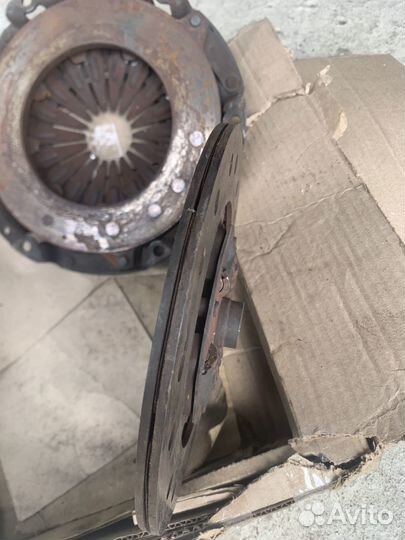 Диск сцепления в сборе. Audi 80, 100