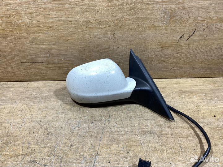 Зеркало правое VW Passat B5 Арт. 7720797