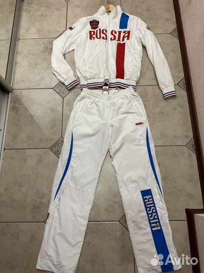 Спортивный костюм женский