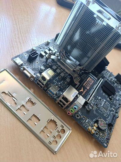 Комплект i5 12400f/h610/ddr4 16gb