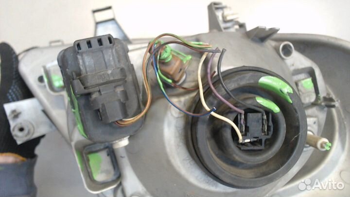 Фара (передняя) Opel Vivaro, 2005