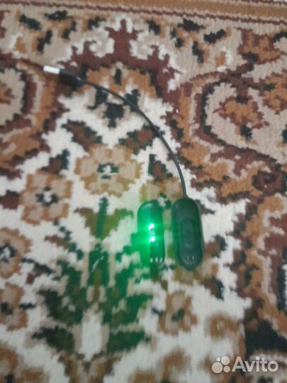 Продам Ми бенды 4