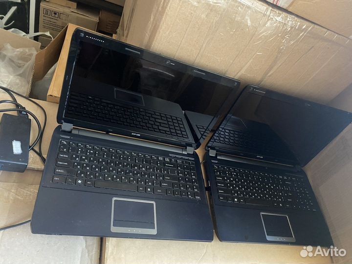 Два ноутбука на i5 dns twc n13p gt