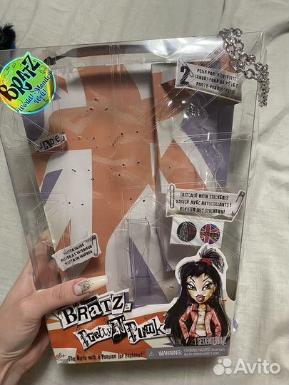 Коробка от куклы Bratz Punk Джейд
