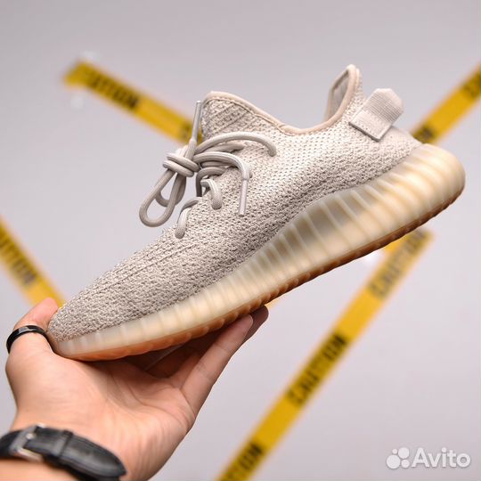 Кроссовки Adidas Yeezy Boost 350 v2 Sesame