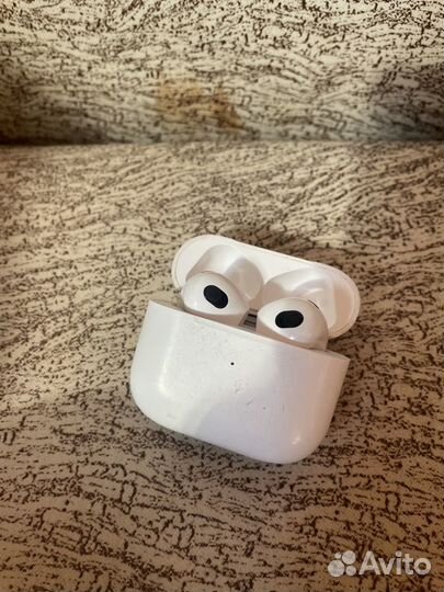 Беспроводные наушники apple airpods