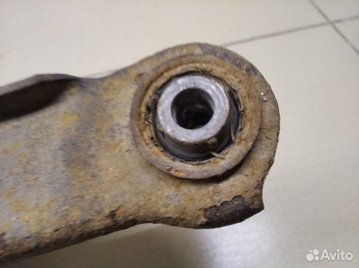 Рычаг задний нижний левый 4007 2008-2013