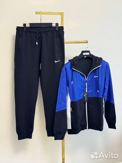 Спортивный костюм мужской Nike