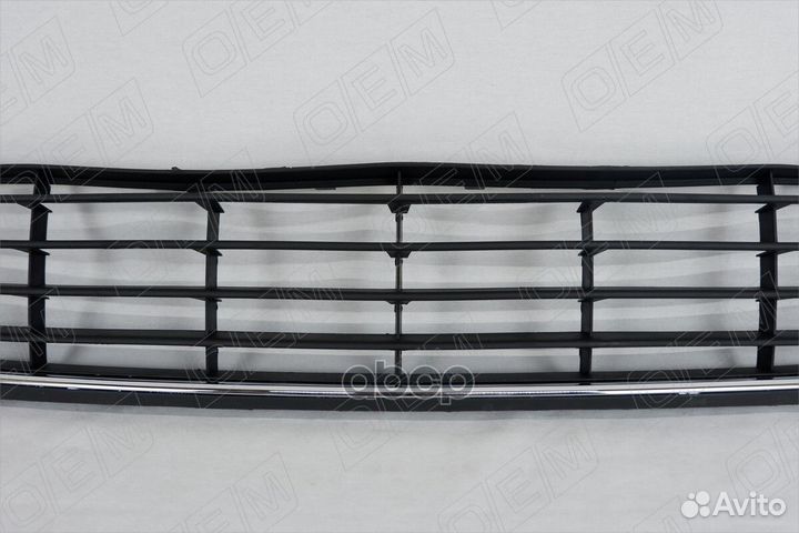 Решетка в бампер нижняя Volkswagen Golf 6
