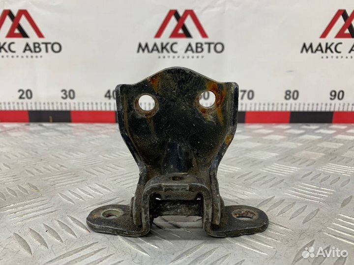 Б/У петля двери задний правый Hyundai Accent LC