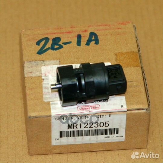 Датчик скорости MR122305 mitsubishi