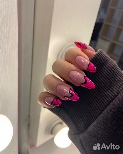 Маникюр и наращивание ногтей