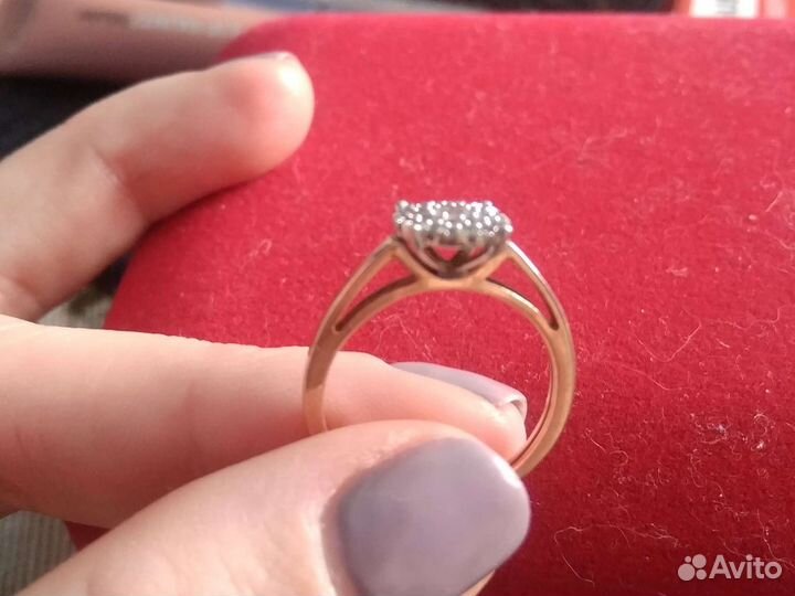 Кольцо с бриллиантами