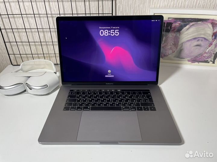 Macbook pro 15 2019 i9 (отличное состояние)